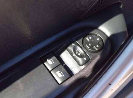 Peugeot - RCZ