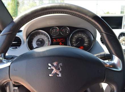 Peugeot - RCZ