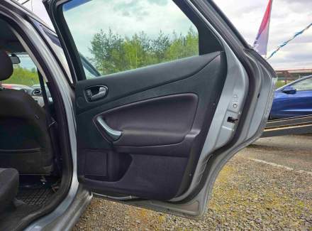 Ford - Mondeo