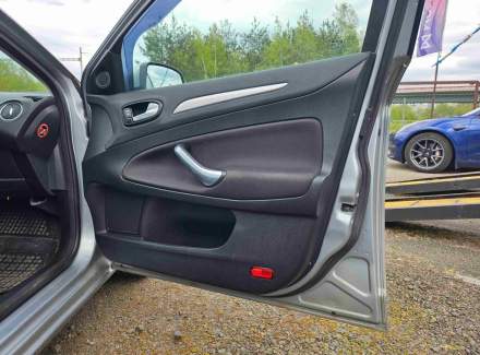 Ford - Mondeo