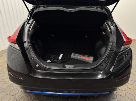 Nissan - Leaf