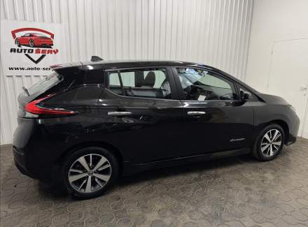 Nissan - Leaf