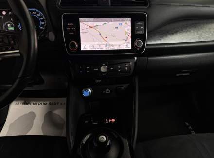 Nissan - Leaf