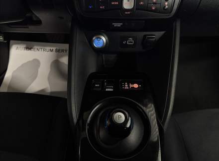 Nissan - Leaf