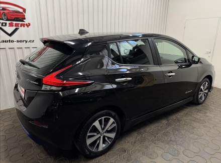 Nissan - Leaf