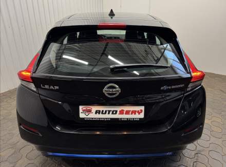 Nissan - Leaf