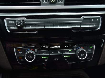 BMW - X1