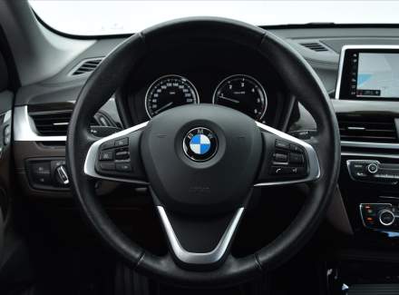 BMW - X1