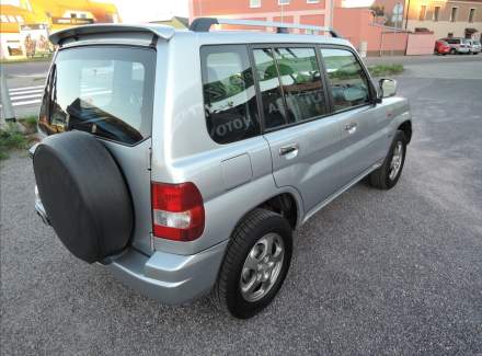 Mitsubishi - Pajero