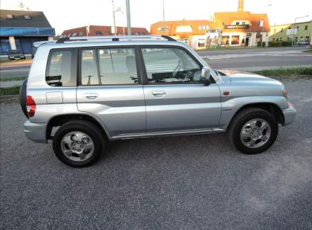 Mitsubishi - Pajero