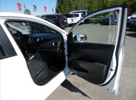 Hyundai - i10