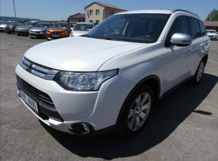 Mitsubishi - Outlander