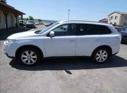 Mitsubishi - Outlander
