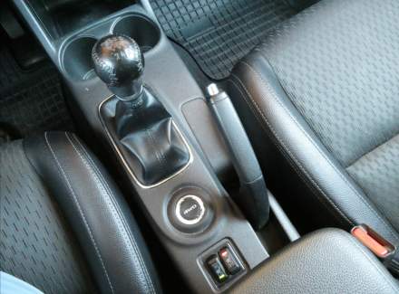Mitsubishi - Outlander