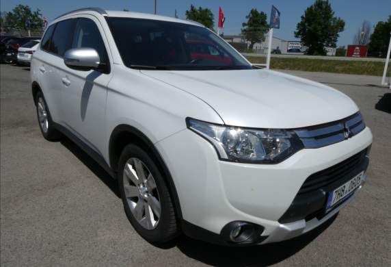 Mitsubishi - Outlander