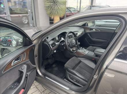 Audi - A6