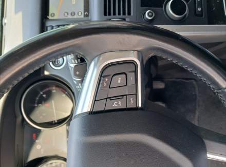Land Rover - Discovery Sport