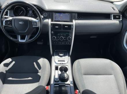 Land Rover - Discovery Sport