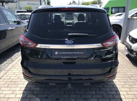 Ford - S-MAX