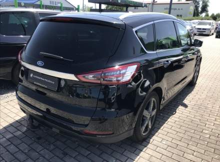 Ford - S-MAX
