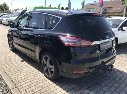 Ford - S-MAX