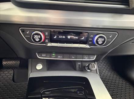 Audi - Q5