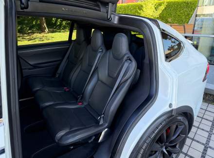 Tesla - Model X