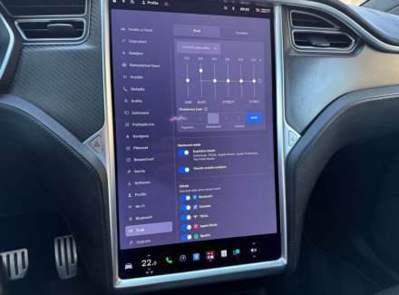 Tesla - Model X