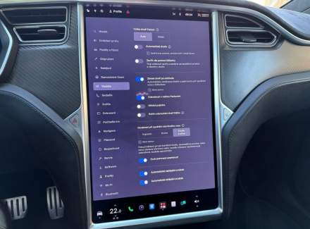 Tesla - Model X