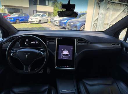 Tesla - Model X