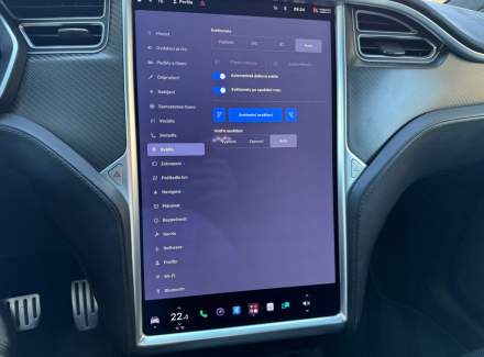 Tesla - Model X