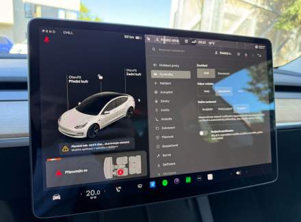Tesla - Model 3