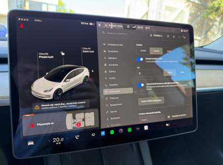 Tesla - Model 3