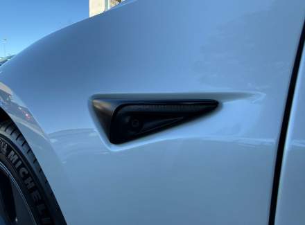 Tesla - Model 3