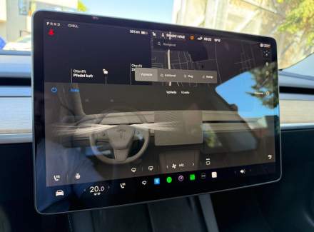 Tesla - Model 3