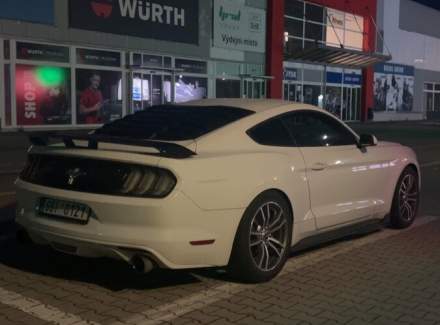 Ford - Mustang
