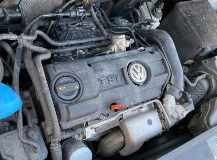 Volkswagen - Golf
