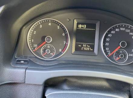 Volkswagen - Golf
