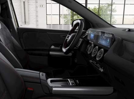 Mercedes-Benz - GLA