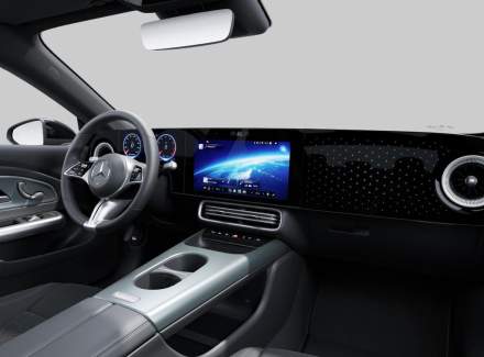 Mercedes-Benz - CLA