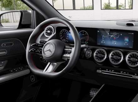 Mercedes-Benz - GLA