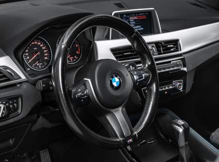 BMW - X1