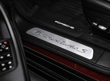 Porsche - Panamera