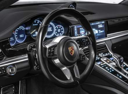 Porsche - Panamera