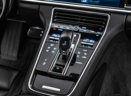 Porsche - Panamera
