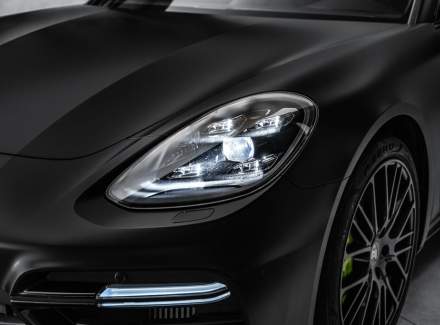 Porsche - Panamera