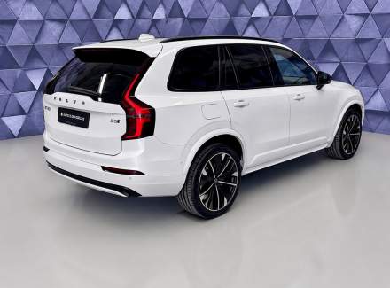 Volvo - XC90