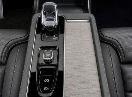 Volvo - XC90