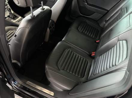 Volkswagen - Passat