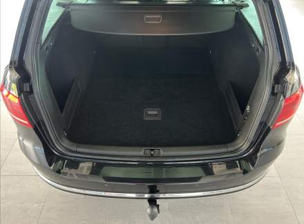 Volkswagen - Passat